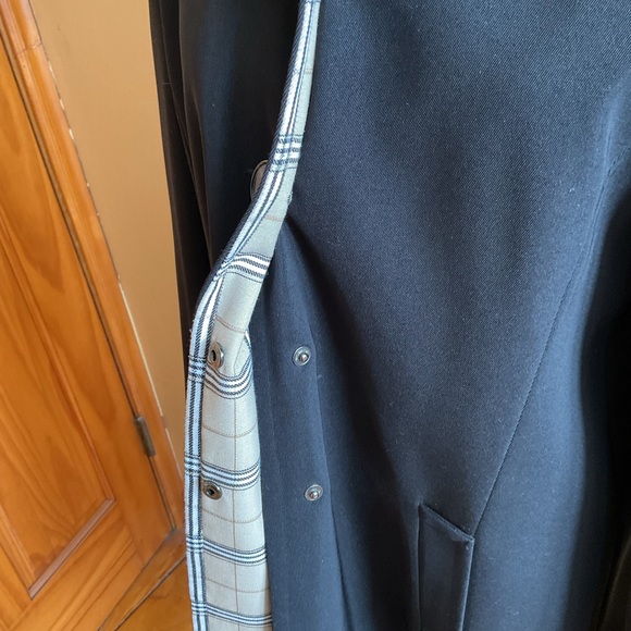 Classic Black Trench Coat with Plaid Lining size S NWOT - Picture 6 of 11